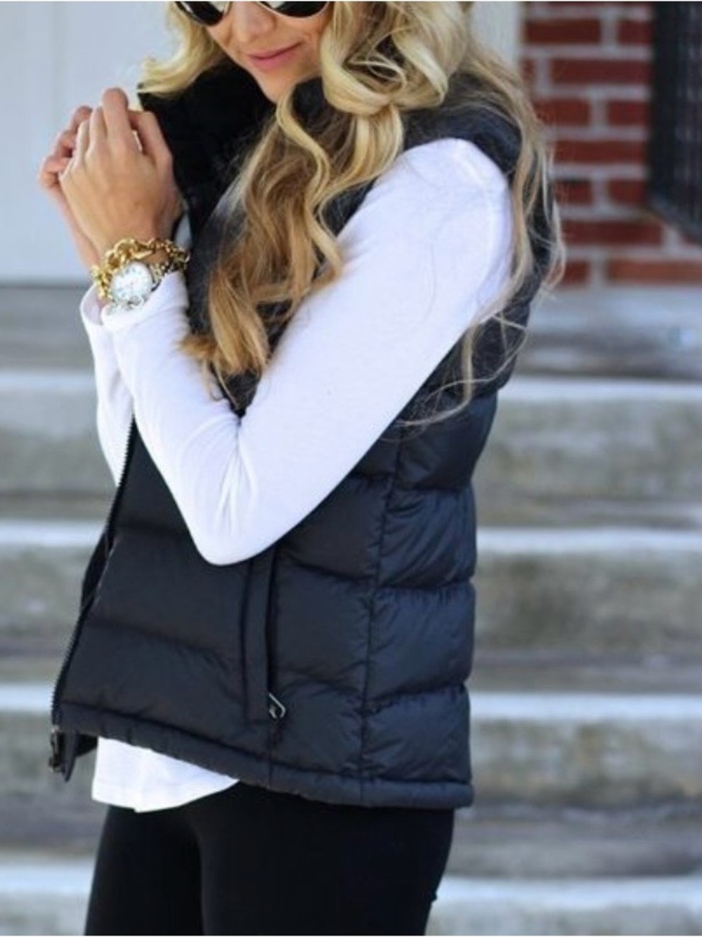 NWT American Eagle Outfitters Women's Quilted Lightweight Full Zip Puffer Vest.